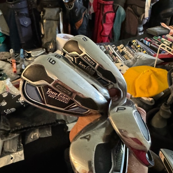 Tour c521 irons 5 pc set
In right handed 
Kbs shafts  steel - Picture 6 of 10